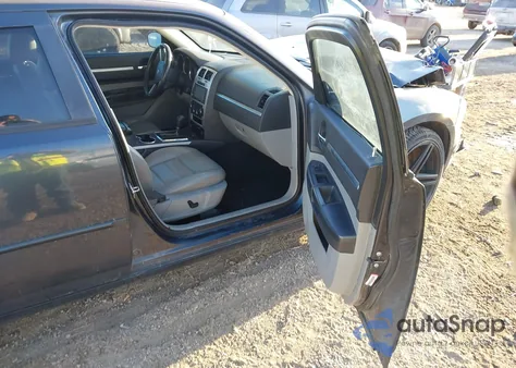 2008 Dodge Charger R/T из США, поврежденный, VIN 2B3LA53H38H107898